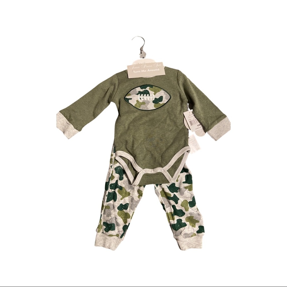 NWT 4 piece baby set